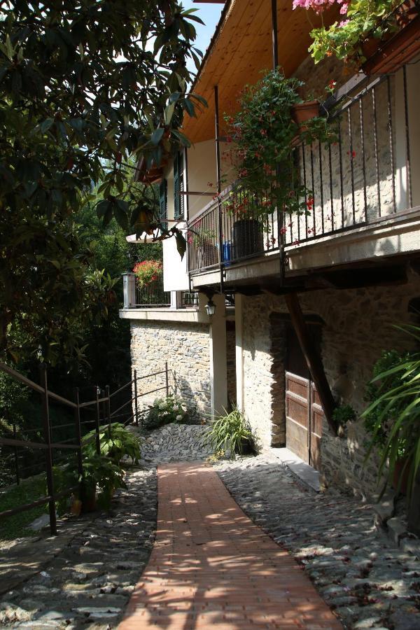 Villa A Cà Du Barbijum à Pieve di Teco Extérieur photo